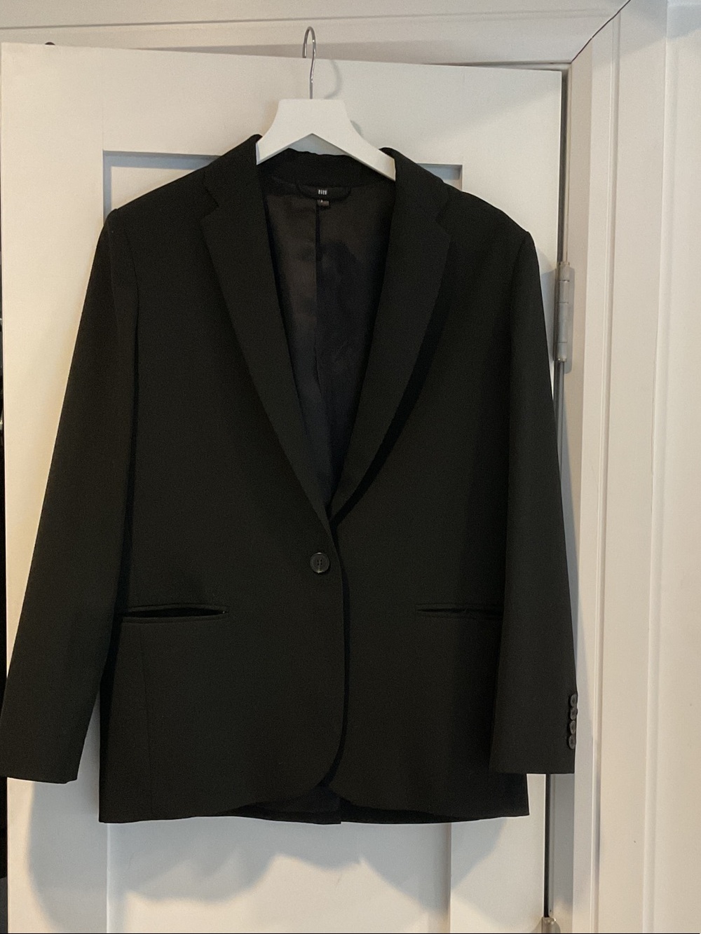 COS black blazer